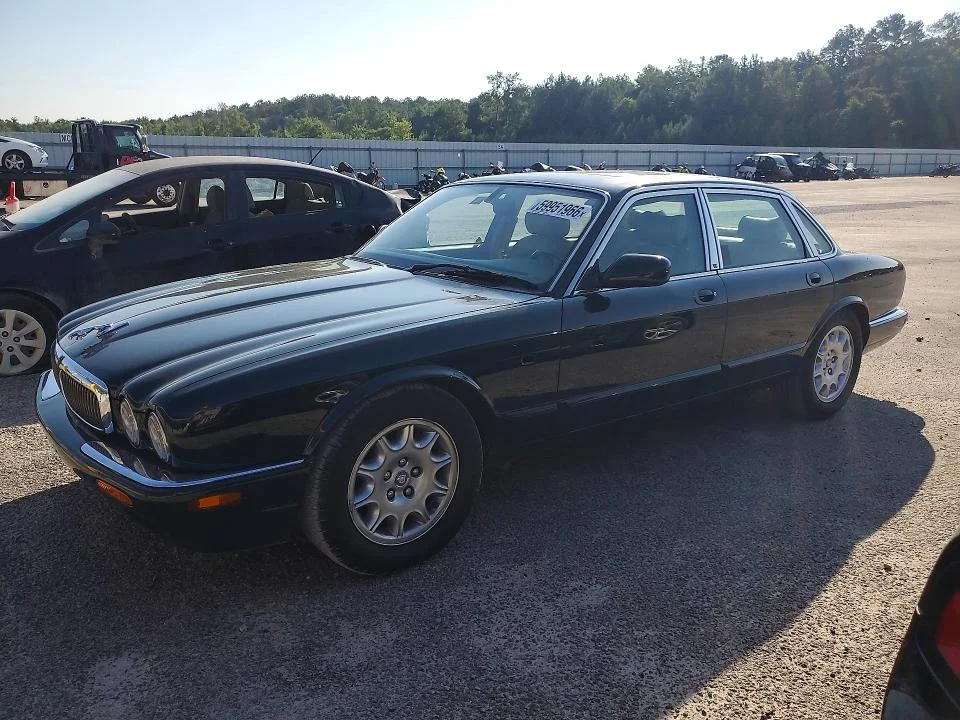 2001 Jaguar Xj8