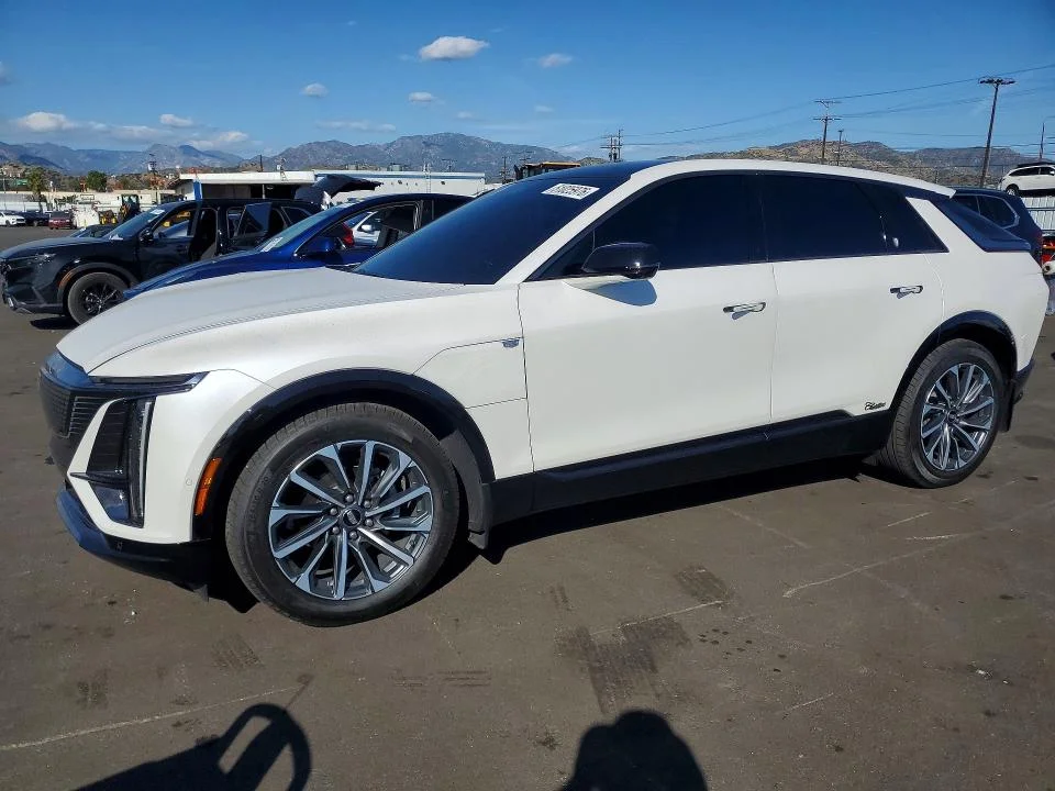 2024 Cadillac Lyriq