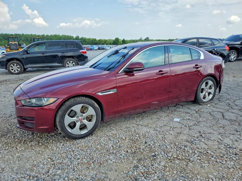 2017 Jaguar Xe
