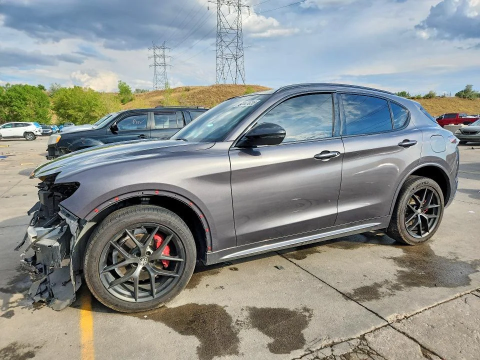 2021 Alfa Romeo Stelvio