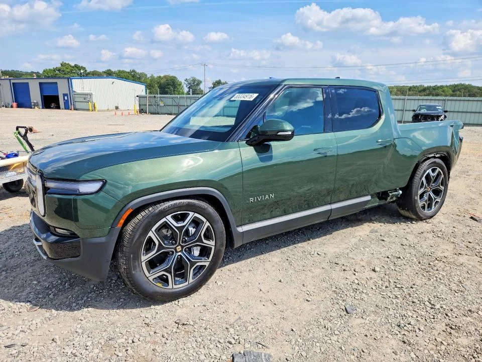 2025 Rivian R1T