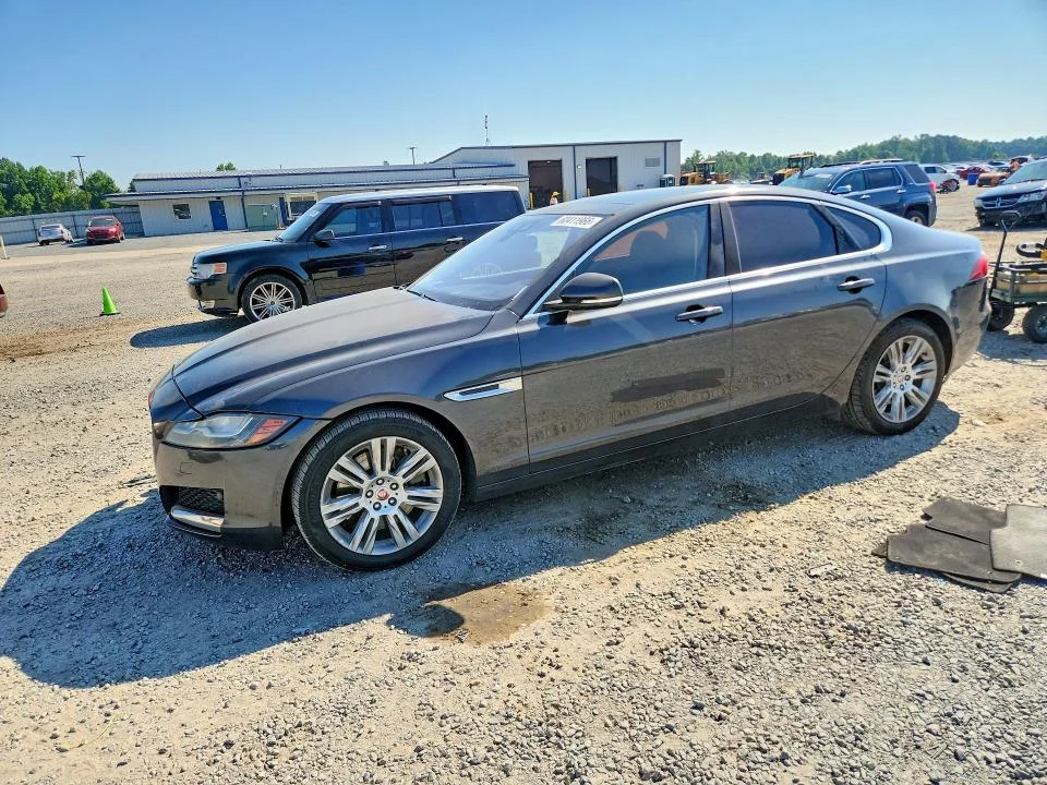 2016 Jaguar Xf