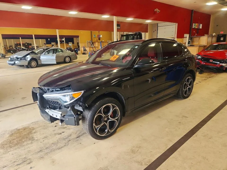 2022 Alfa Romeo Stelvio