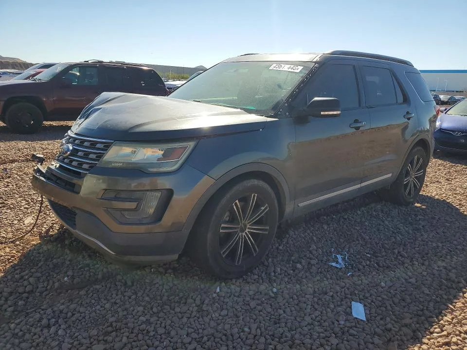 2016 Ford Explorer