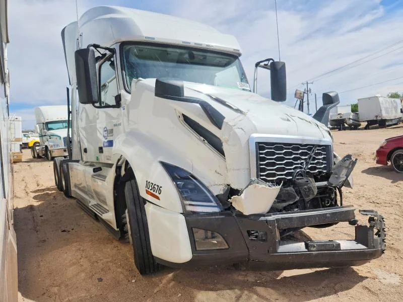 2025 Volvo Vnl