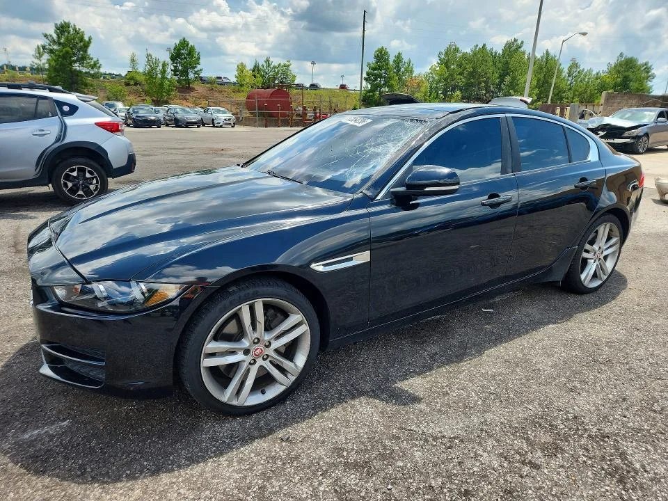 2017 Jaguar Xe