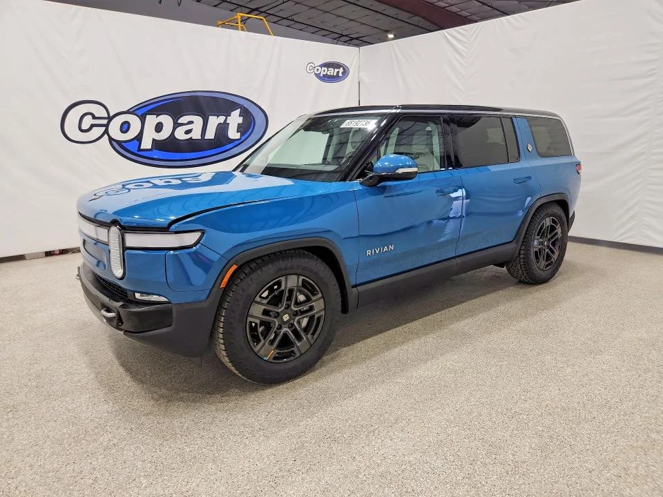 2024 Rivian R1S