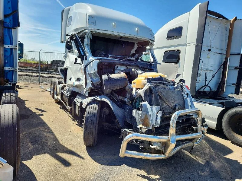 2025 Volvo Vnl