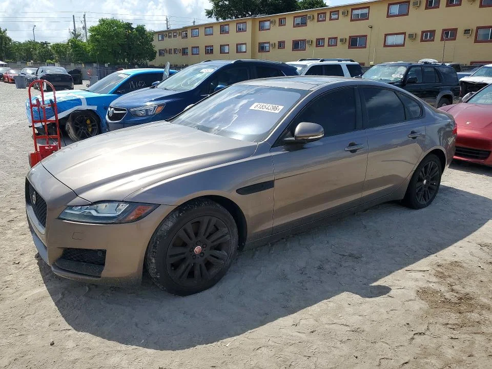 2017 Jaguar Xf