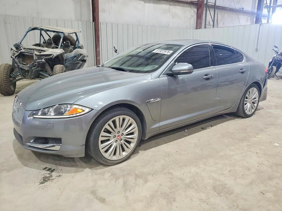 2014 Jaguar Xf