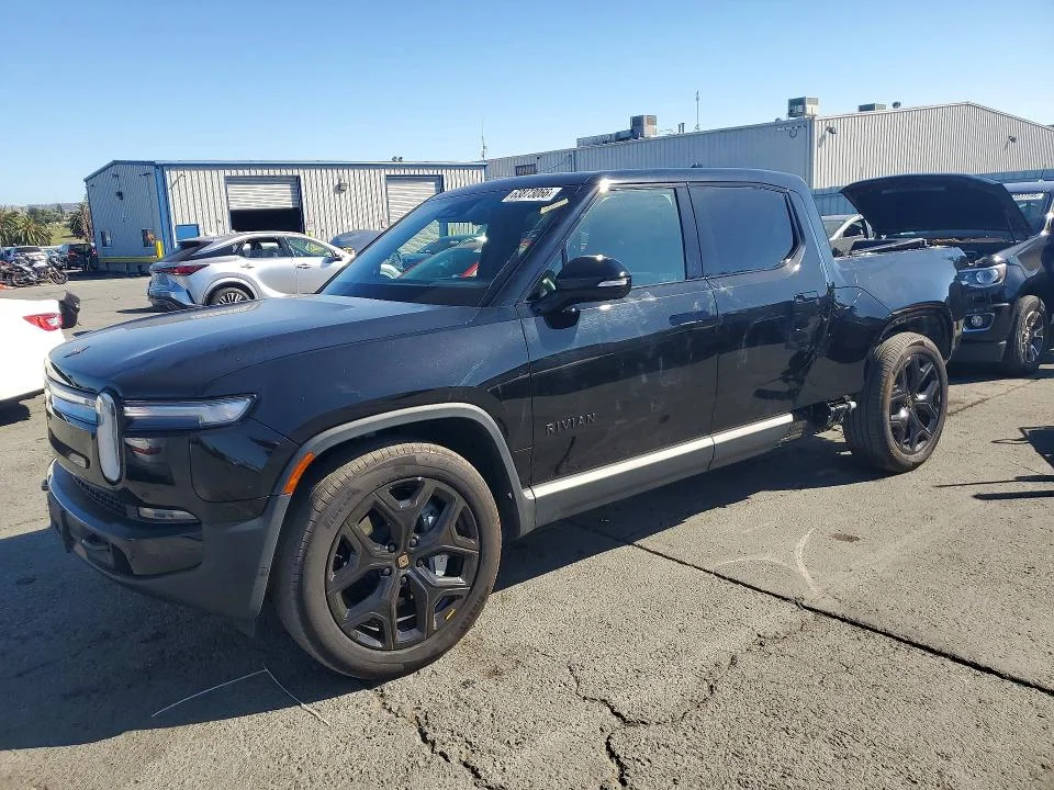 2025 Rivian R1T