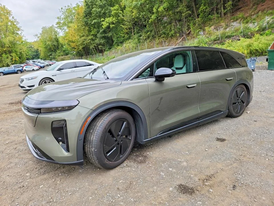 2026 Lucid Motors Gravity