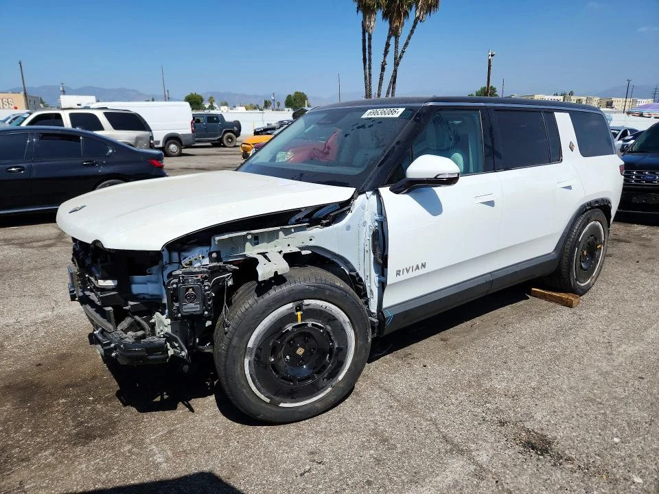 2025 Rivian R1S