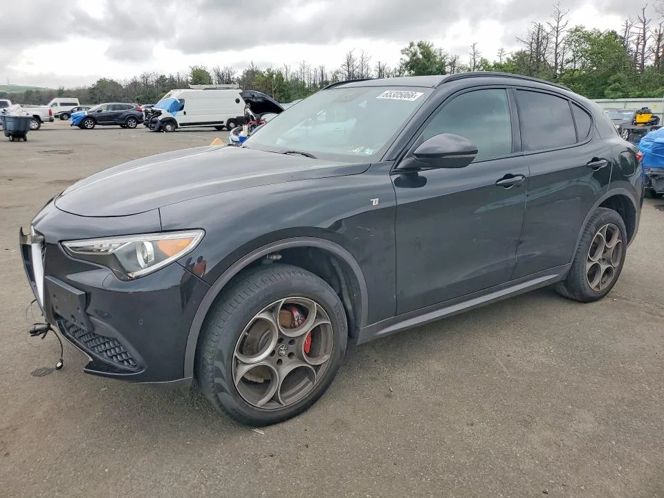 2022 Alfa Romeo Stelvio