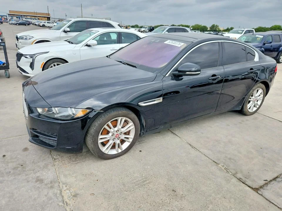 2017 Jaguar Xe