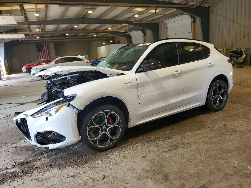 2022 Alfa Romeo Stelvio