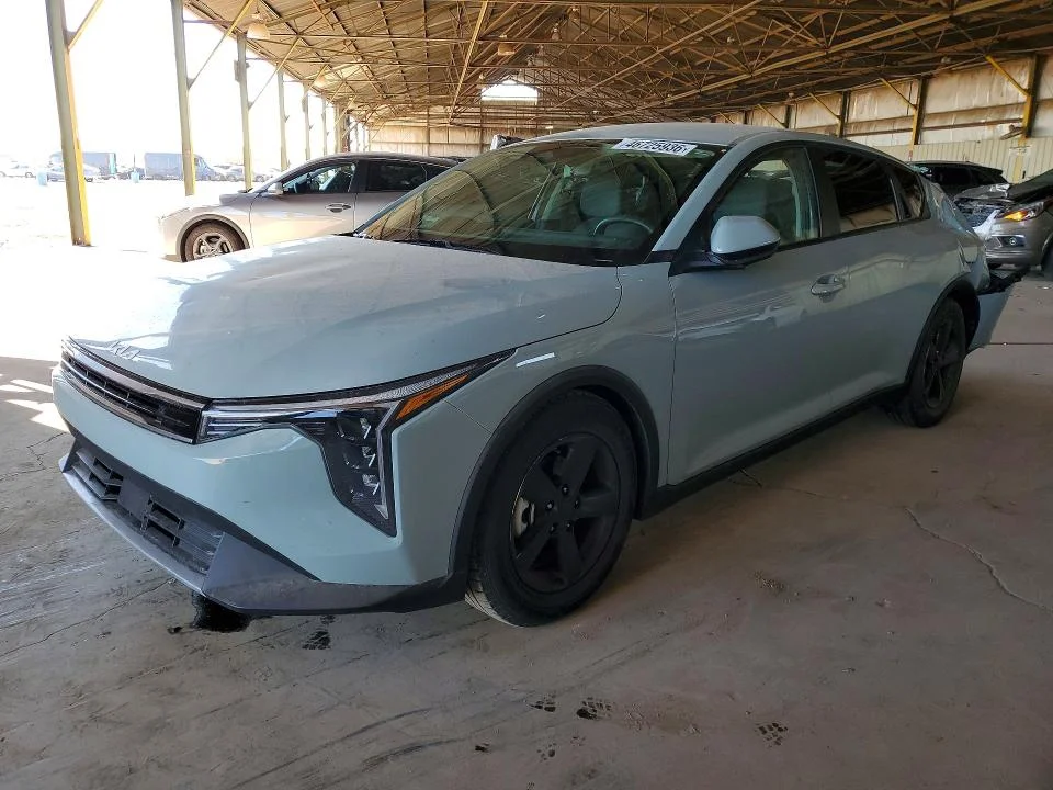 2025 Kia K4