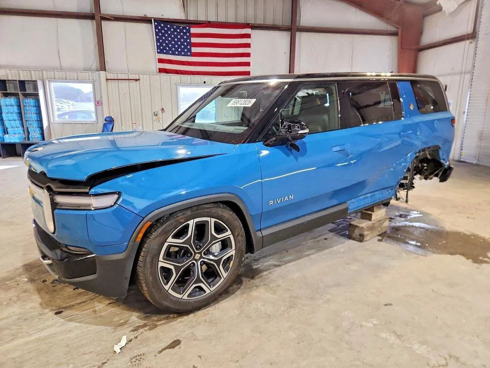 2026 Rivian R1S