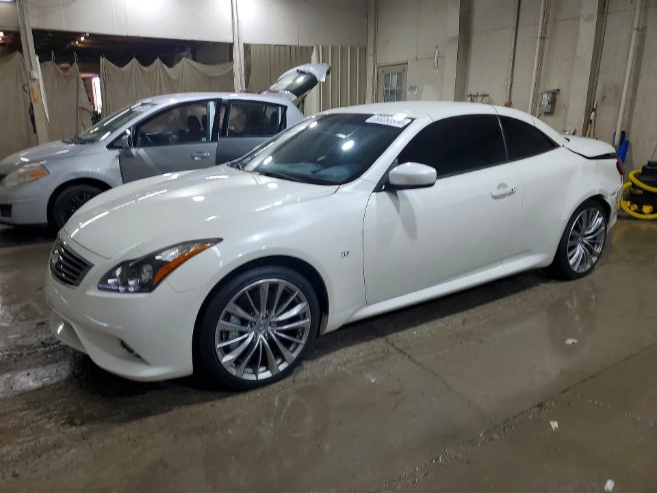 2015 Infiniti Q60 Convertible