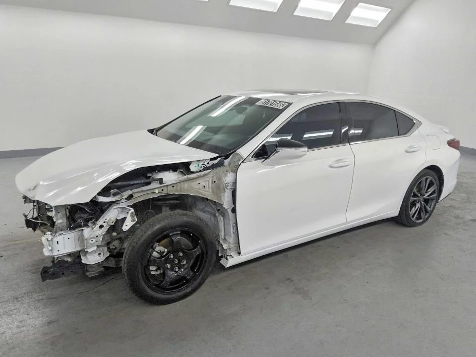 2019 Lexus Es