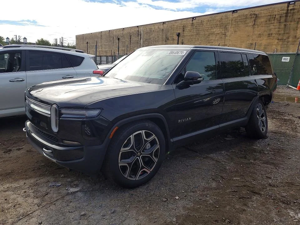 2026 Rivian R1S