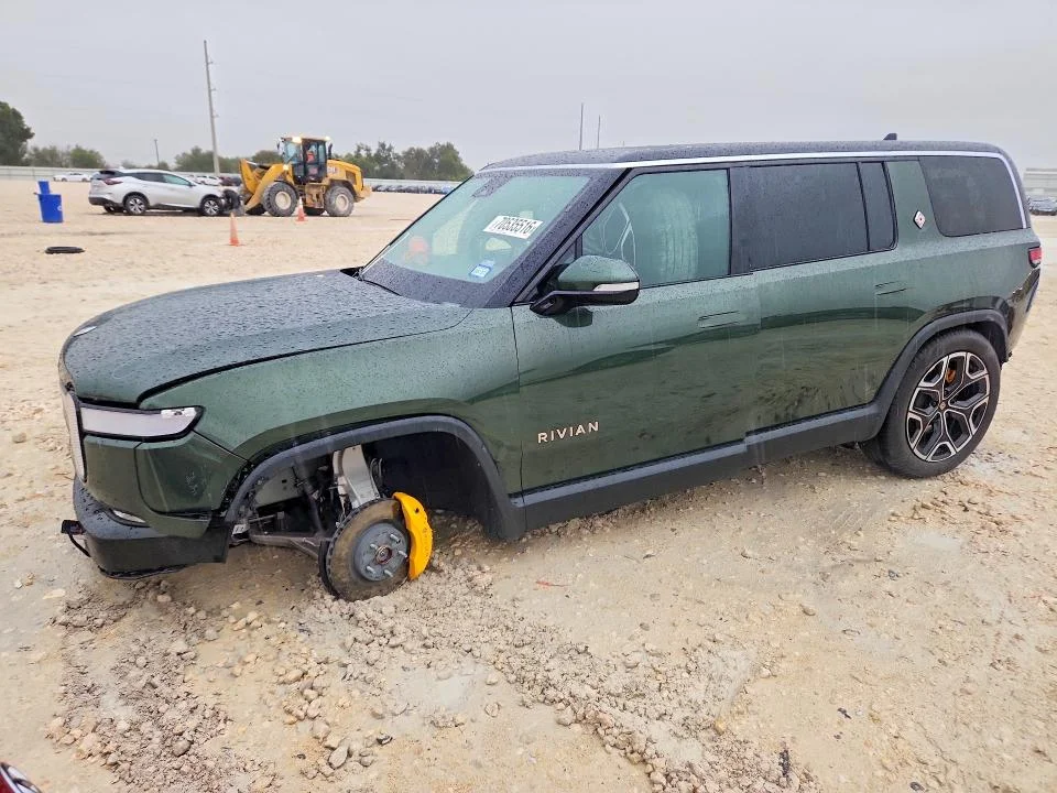 2024 Rivian R1S