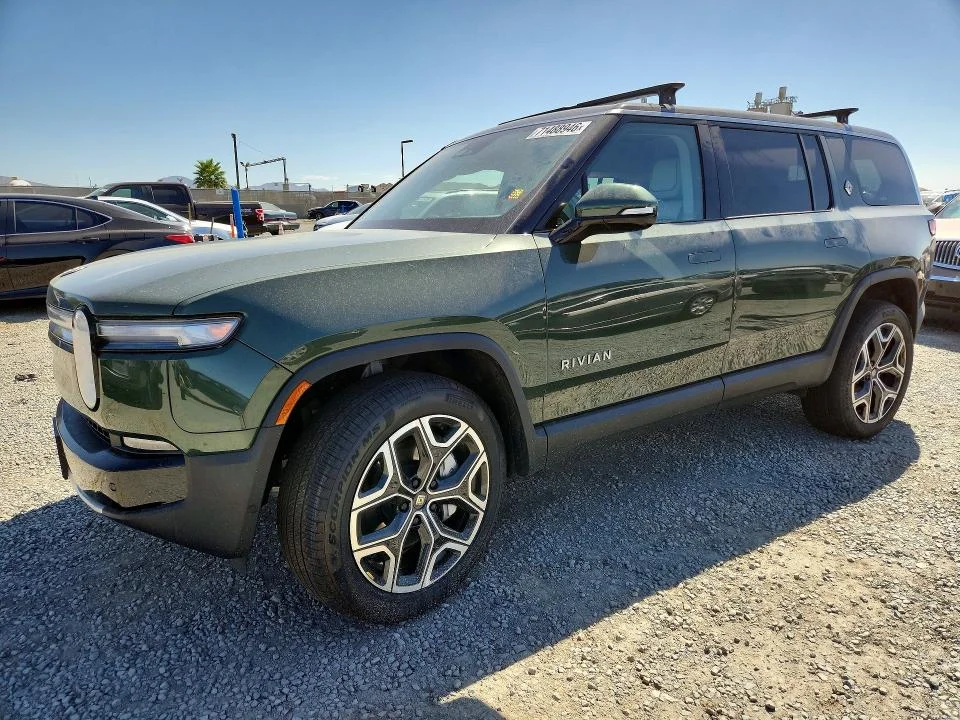 2026 Rivian R1S