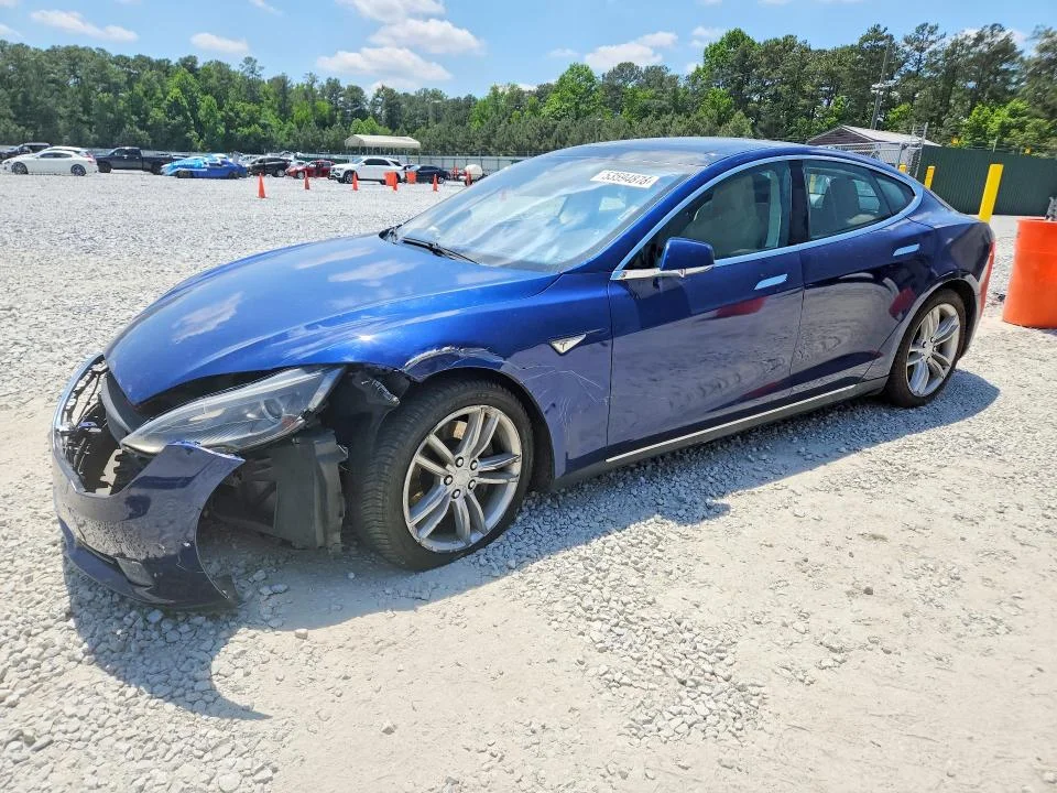 2015 Tesla Model S