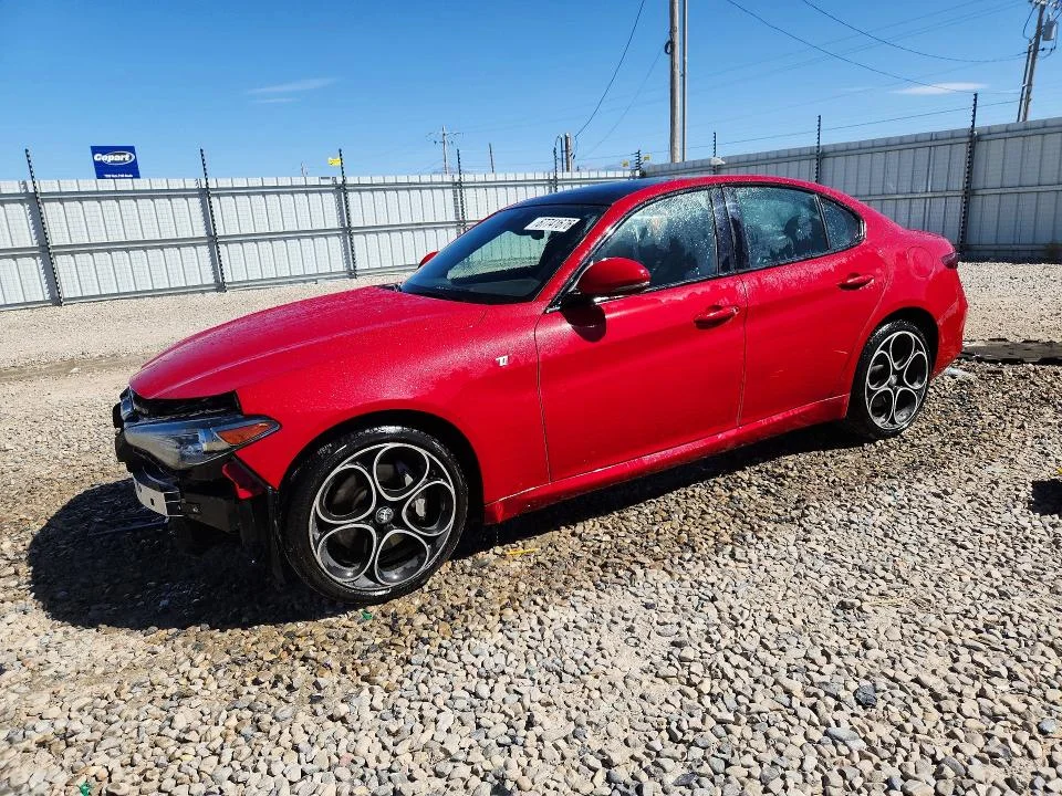 2022 Alfa Romeo Giulia