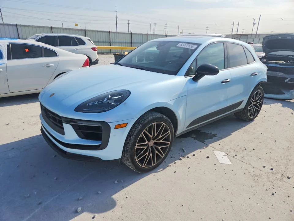 2025 Porsche Macan