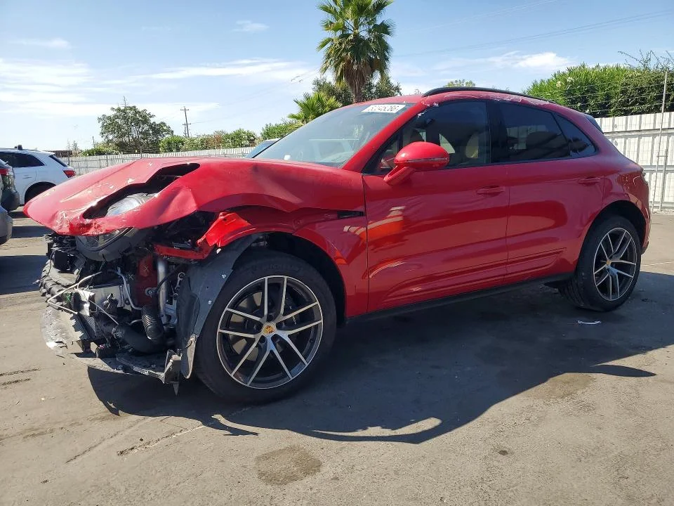 2025 Porsche Macan