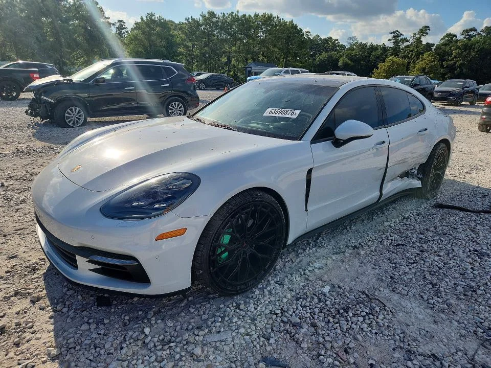 2018 Porsche Panamera