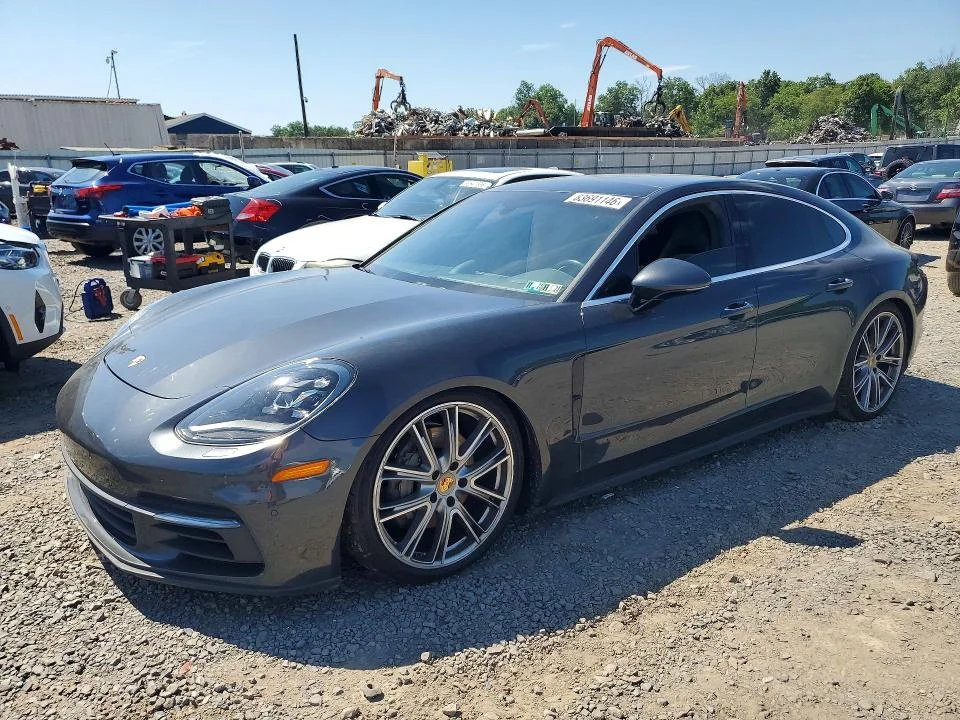 2018 Porsche Panamera
