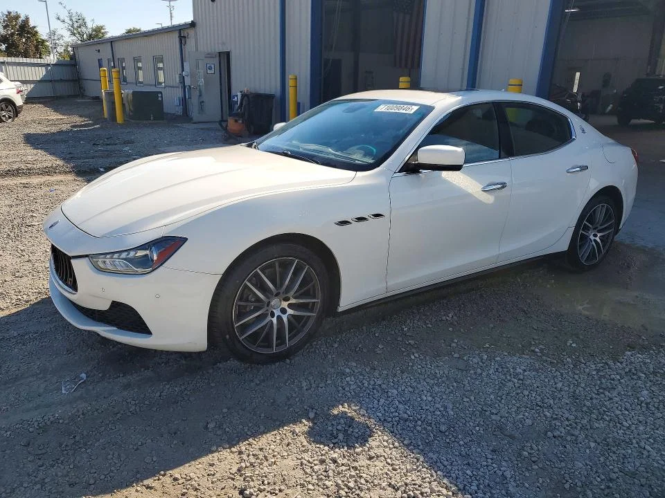 2016 Maserati Ghibli