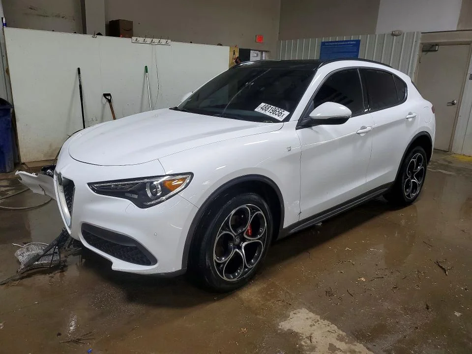 2022 Alfa Romeo Stelvio