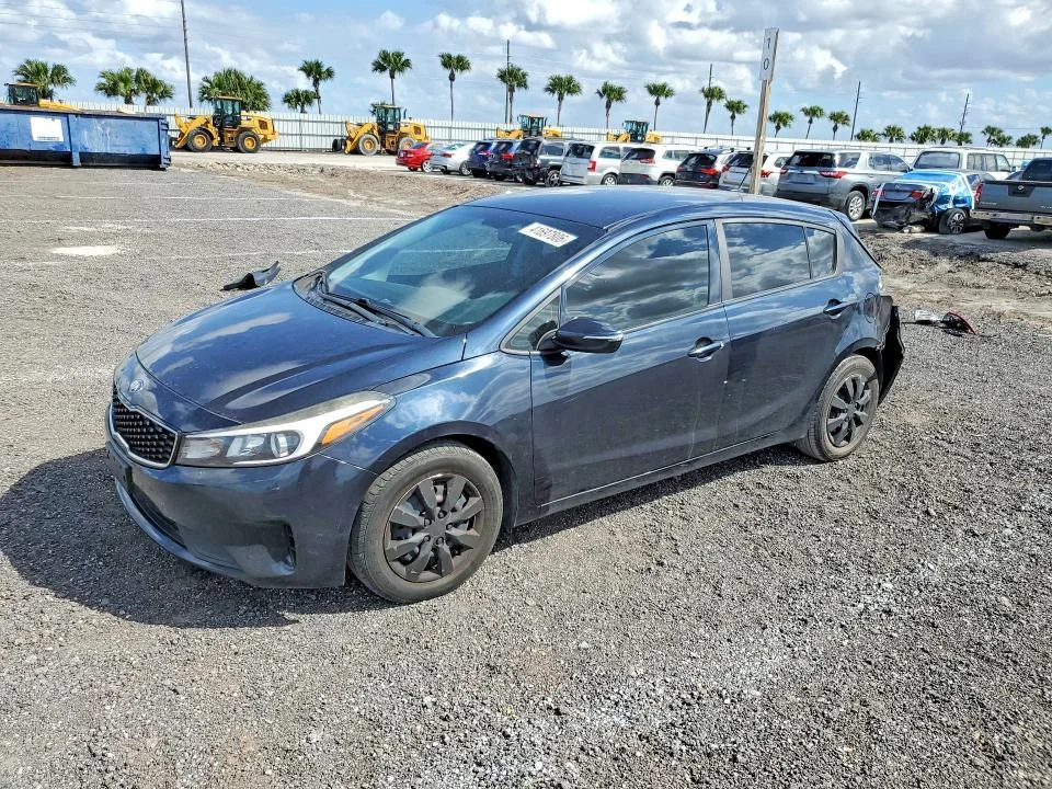 2017 Kia Forte5