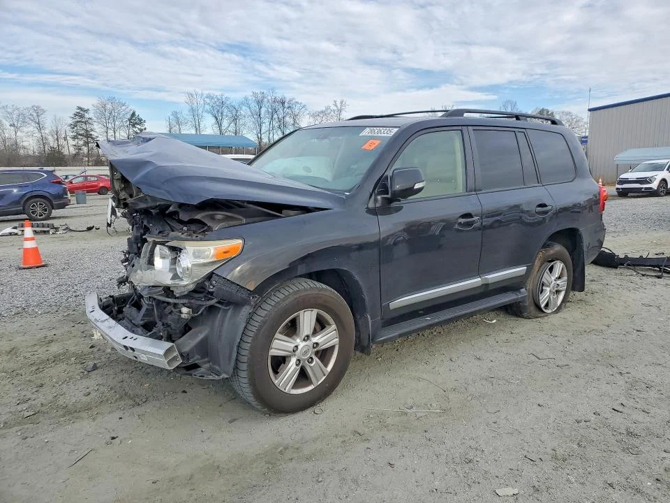 2013 Toyota Land Cruiser
