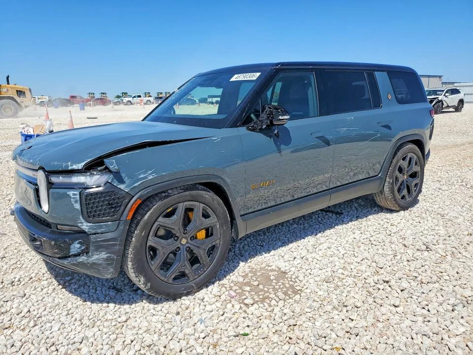 2026 Rivian R1S