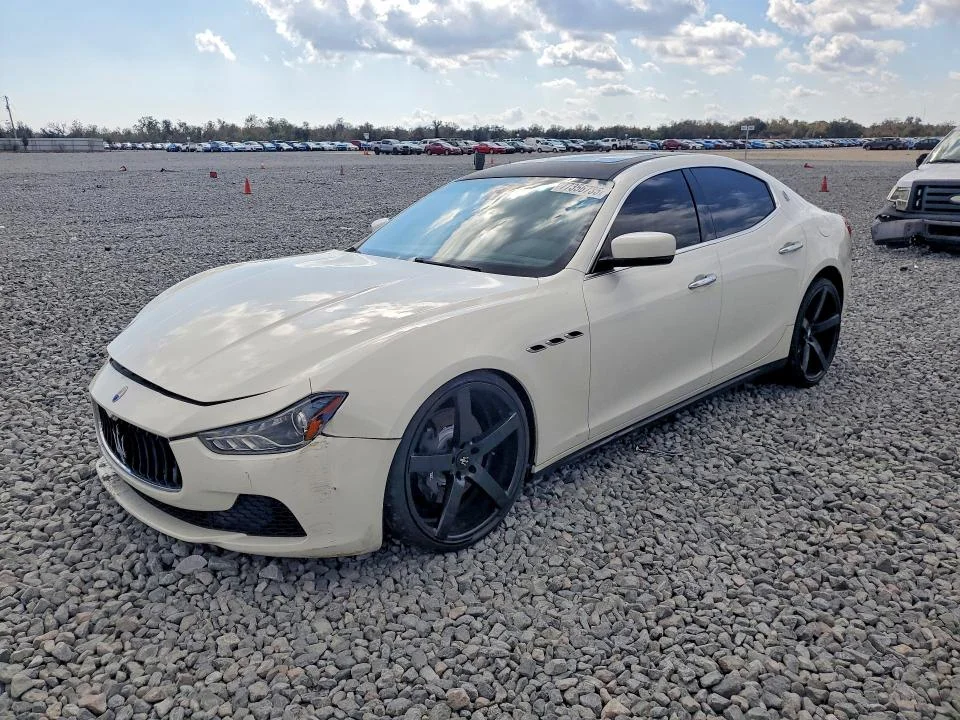 2014 Maserati Ghibli
