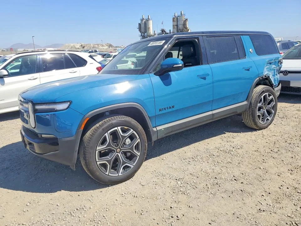 2025 Rivian R1S