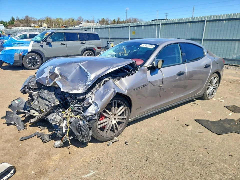 2014 Maserati Ghibli