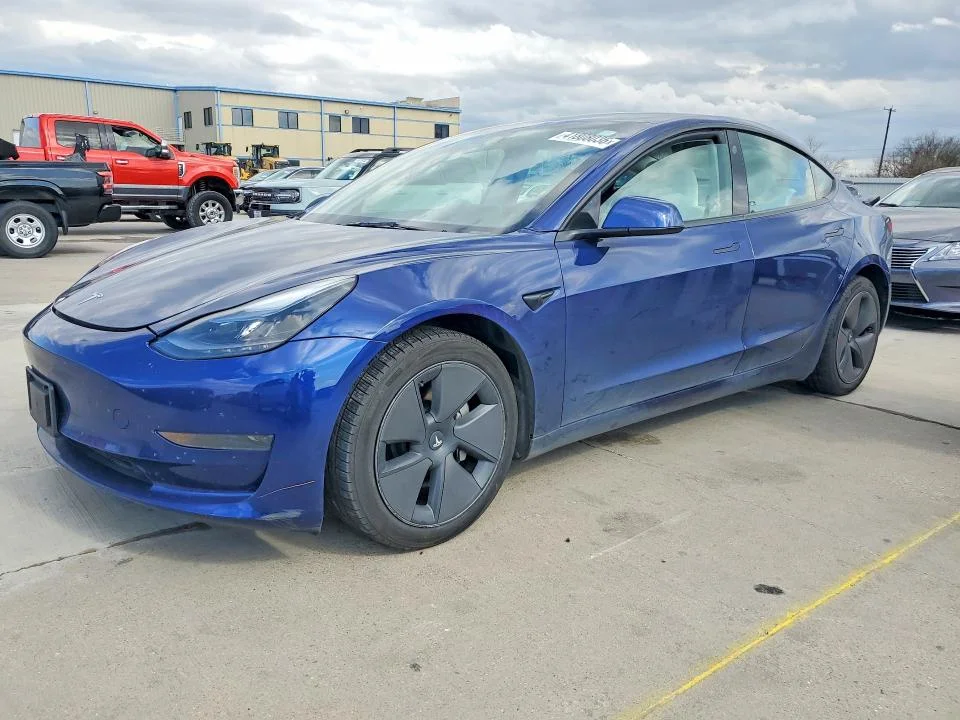 2023 Tesla Model 3