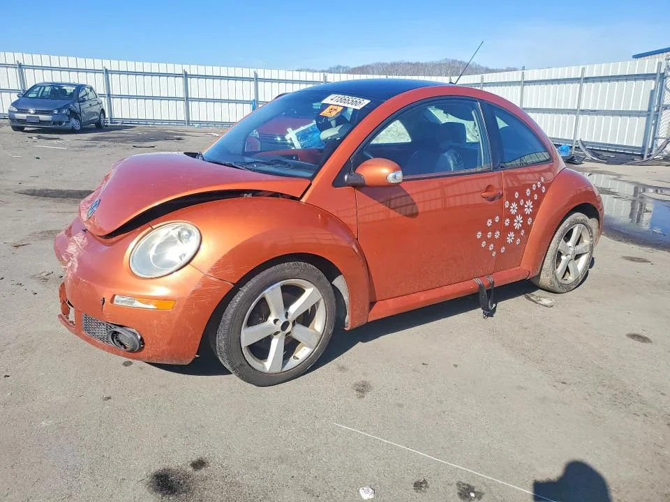 2010 Volkswagen New Beetle
