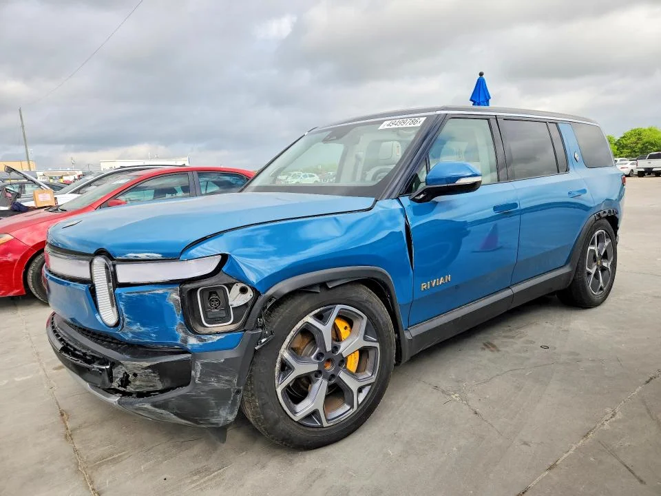 2023 Rivian R1S