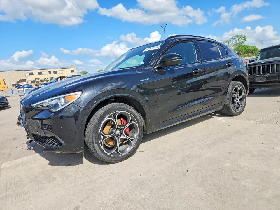 2022 Alfa Romeo Stelvio